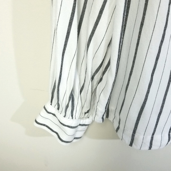 Gap Striped Shirt - Picture 8 of 8